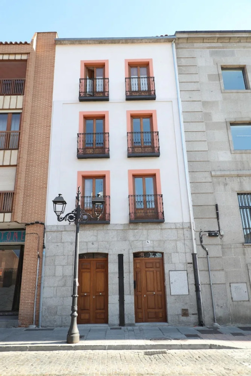 San Vicente Apartments
