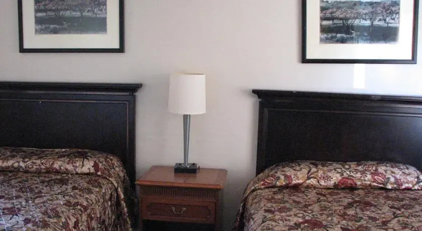 Budget Inn