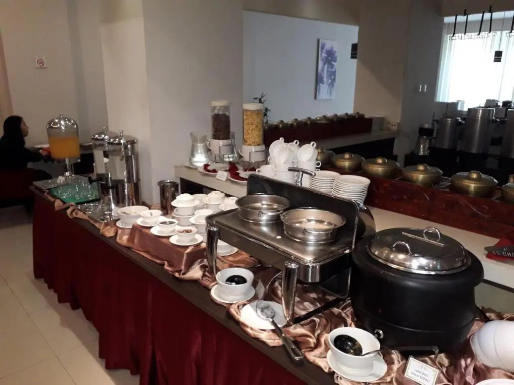 Daima Hotel Padang
