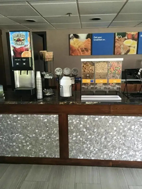 Dunes Express Inn and Suites