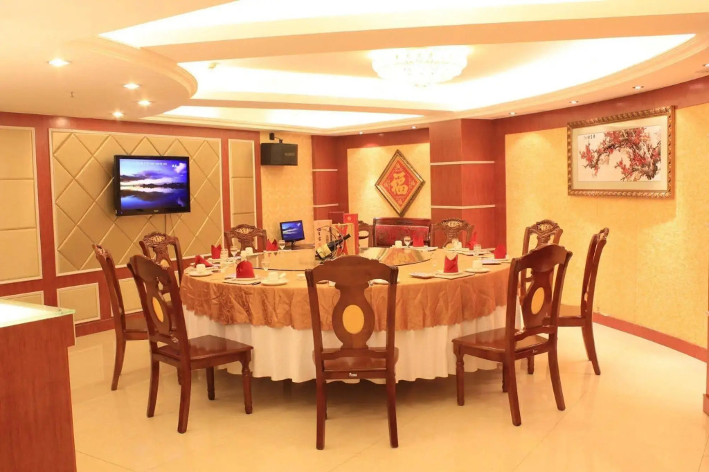 Qianshao Hotel Qingdao