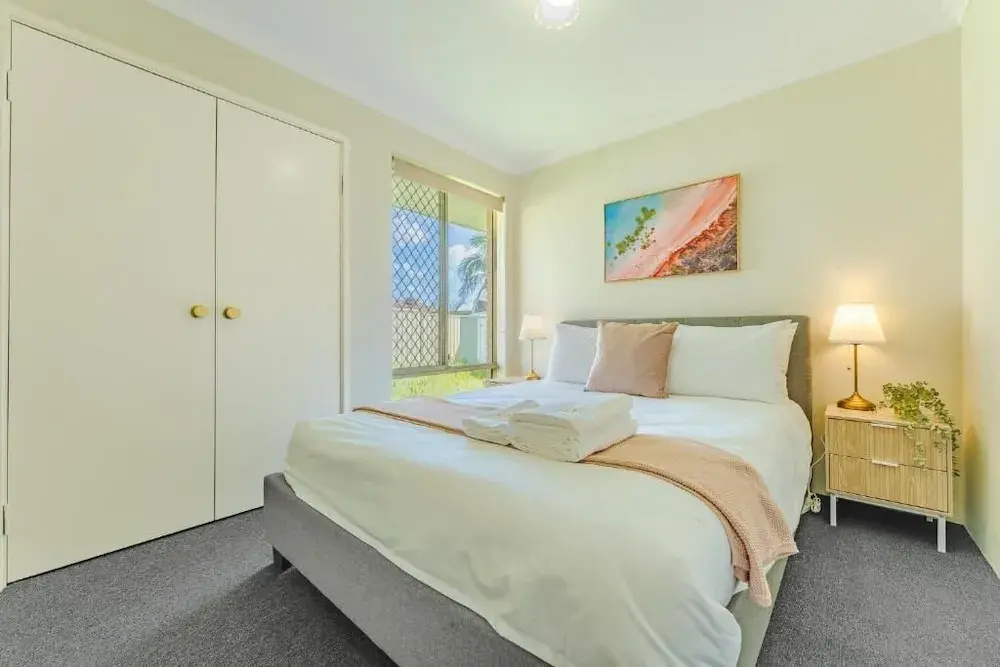 StayAU 4BR Family Retreat with Garden