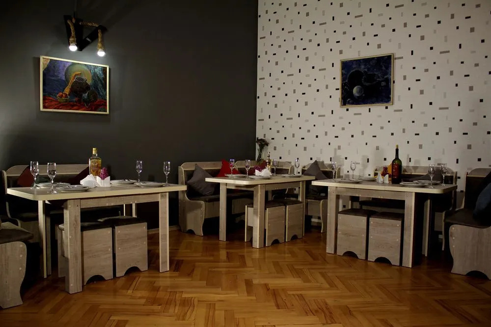 Rozetti Hostel