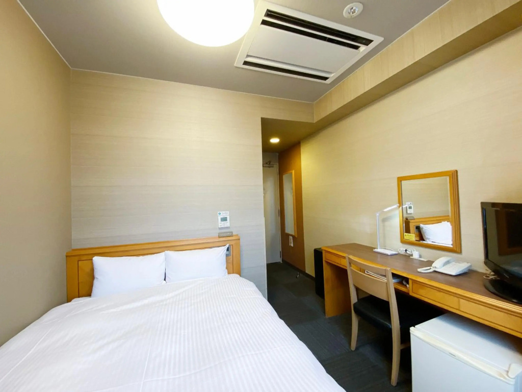 Hotel Route-Inn Shin-Shirakawa Eki Higashi