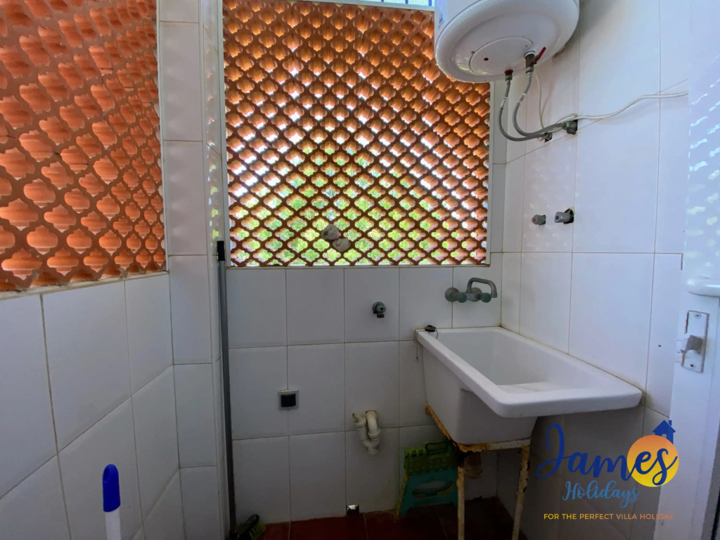 Playa Golf 1st floor apartment & com pool P248
