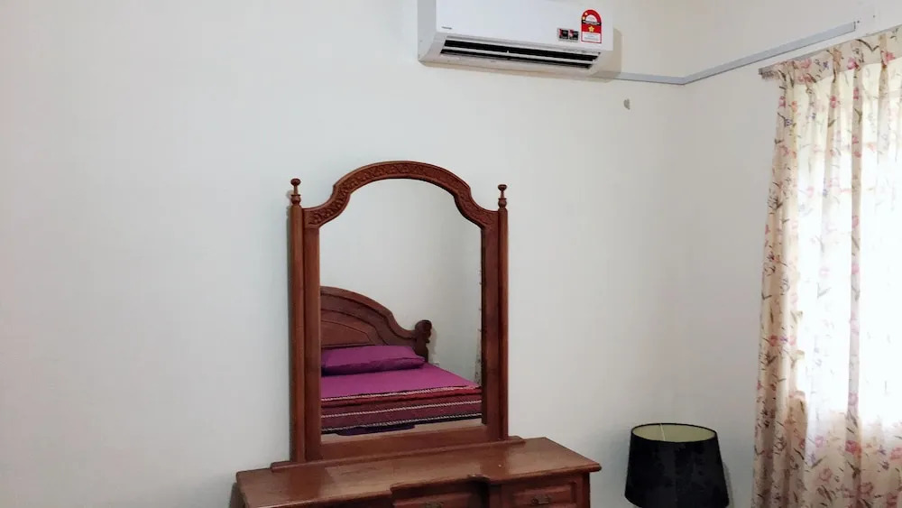 Riza Homestay