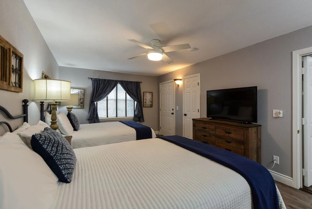Club C-12 2 Bedroom Condo