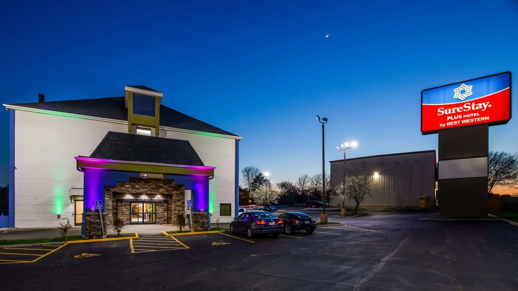 Red Lion Inn & Suites Blue Springs