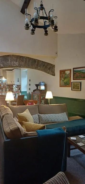 Riverside Cottage at Logwood Mill