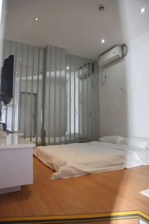 Qingdao Sweet Space Business Hotel