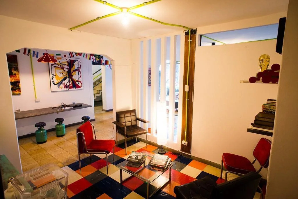 Local House Hostel