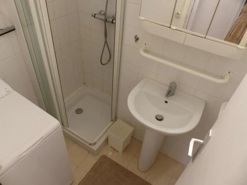 Appartement Le Lavandou, 2 pièces, 4 personnes - FR-1-308-61