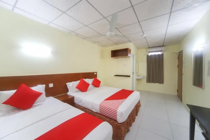 OYO 738 Hotel 81