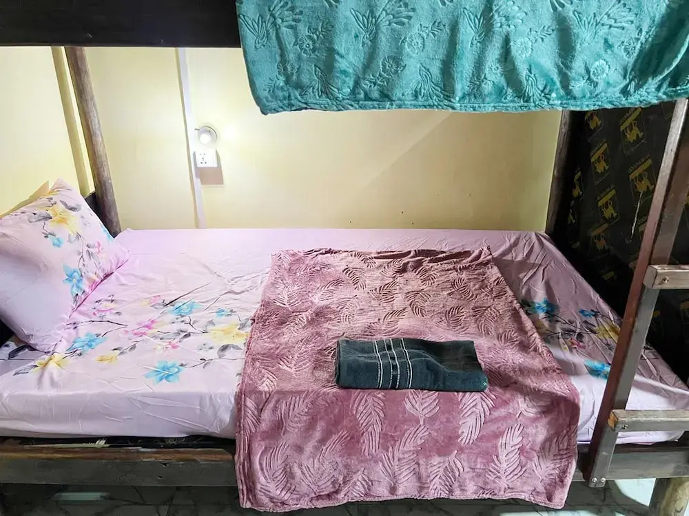 Para Hostel Kohrong