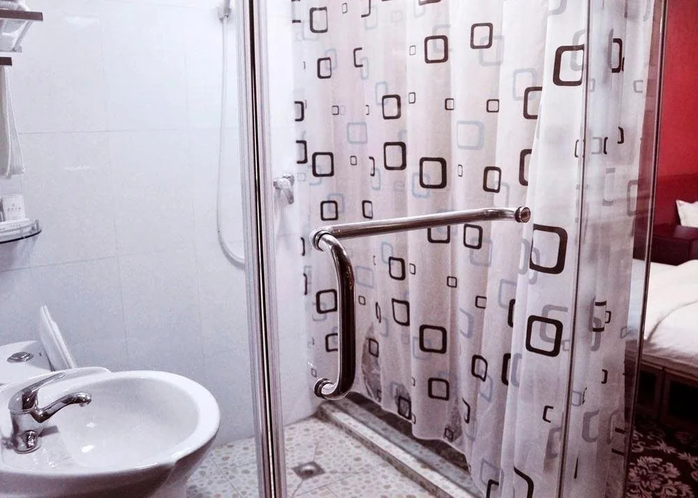 Qingdao Zhenningqiao Business Hotel
