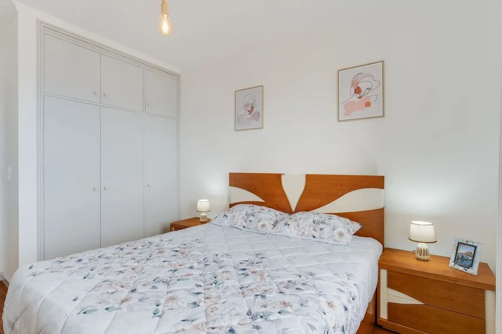 Santa Cruz Apartment
