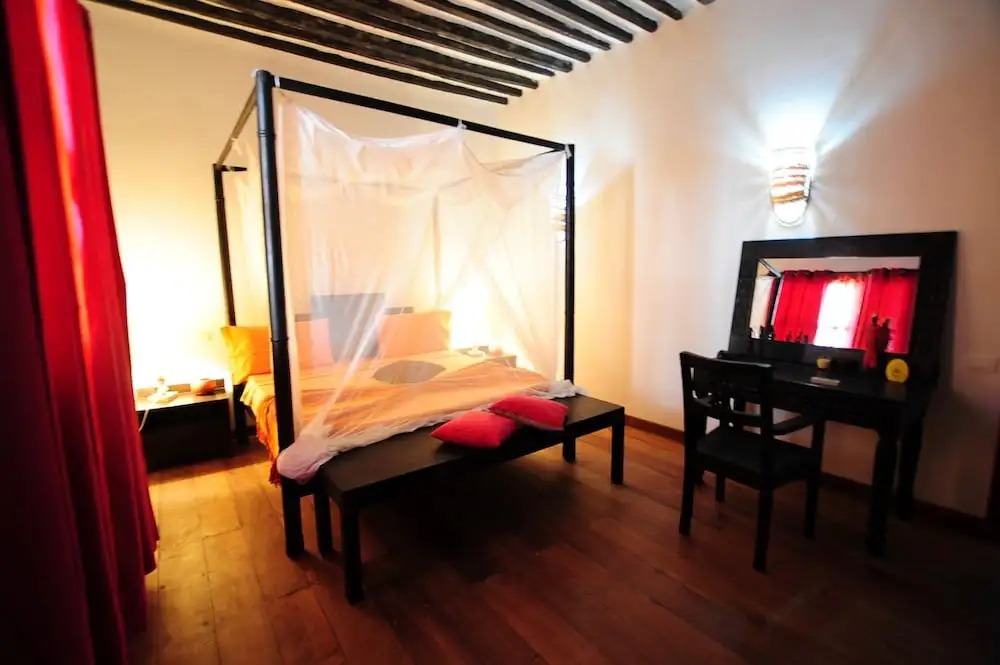 Beachfront Villa Hideaway ZanzibarHouses