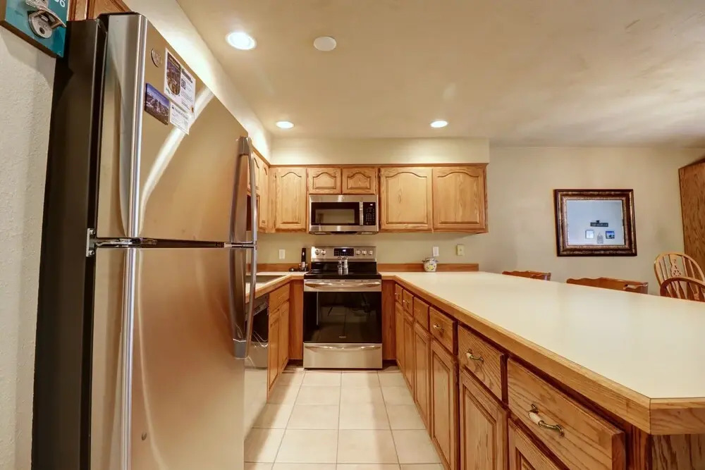 Sb102 Snowbridge 2br 2ba 3 Bedroom Condo by RedAwning