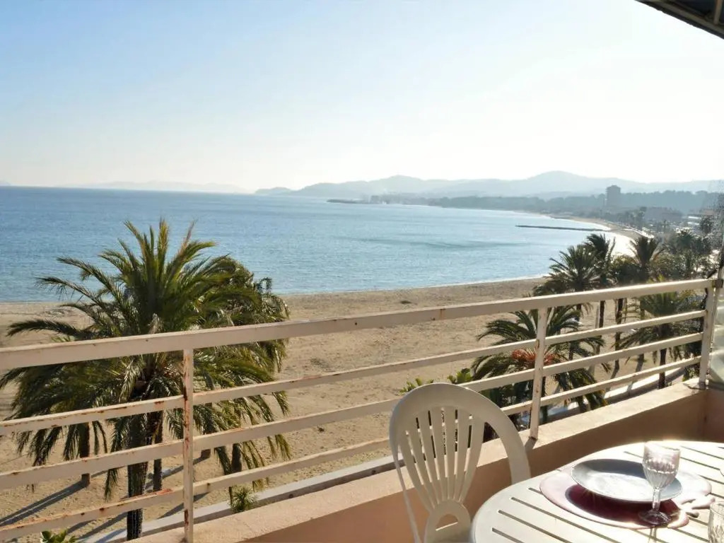 Appartement Le Lavandou, 2 pièces, 4 personnes - FR-1-251-287