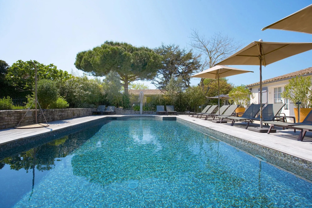 Le Clos Saint-Martin Hôtel & Spa