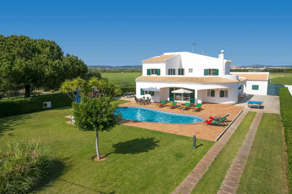 Villa Sandra by Villa Plus