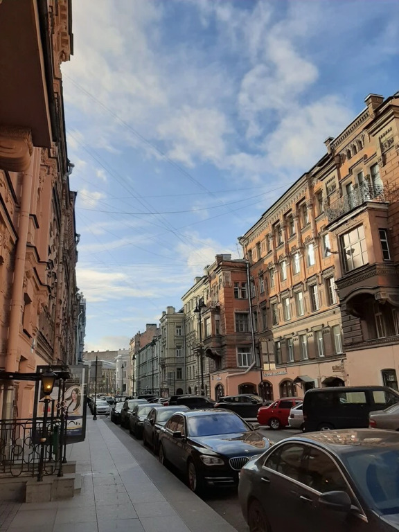 Gold Hotel