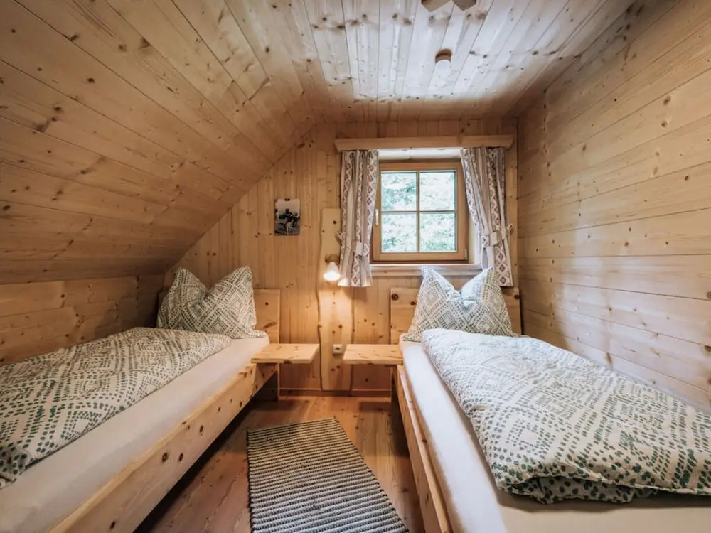 Webertonihutte Modern Retreat