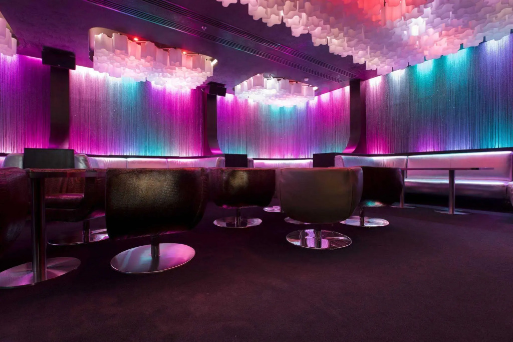Elite Crystal Hotel