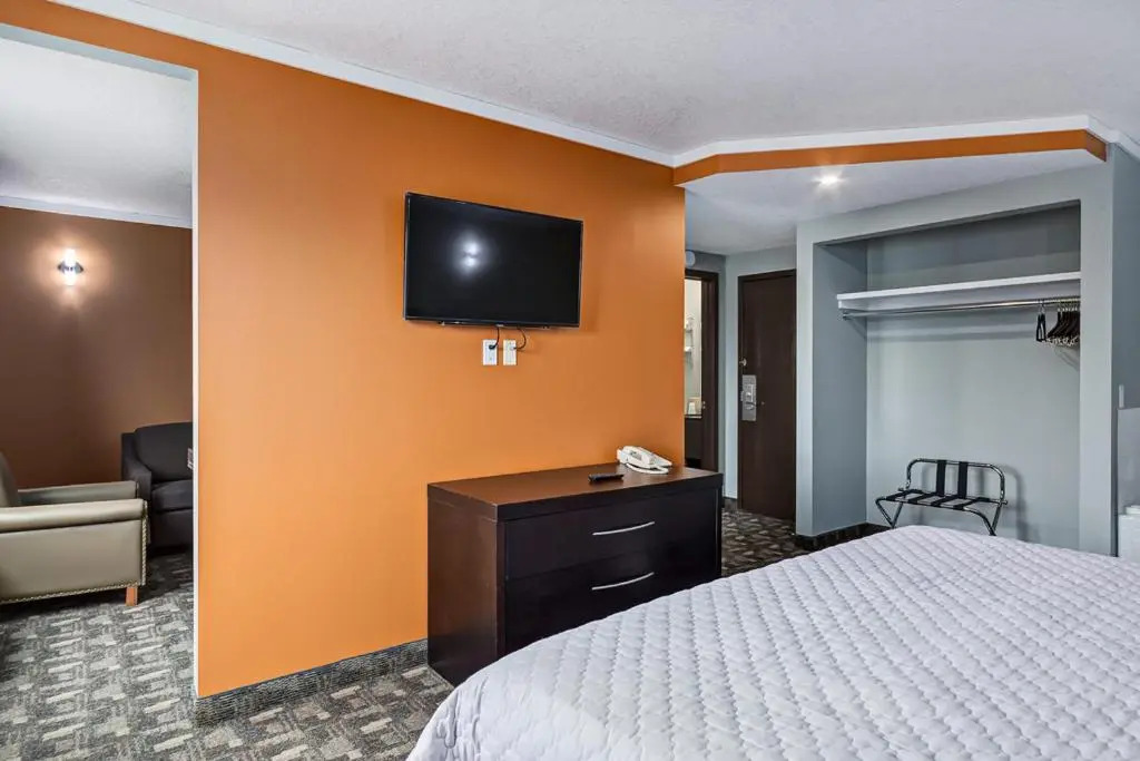 Premium Inn & Suites
