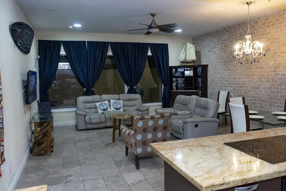 Two Level Townhome A W/private Pool Steps to Beach 3 Bedroom Home by Redawning