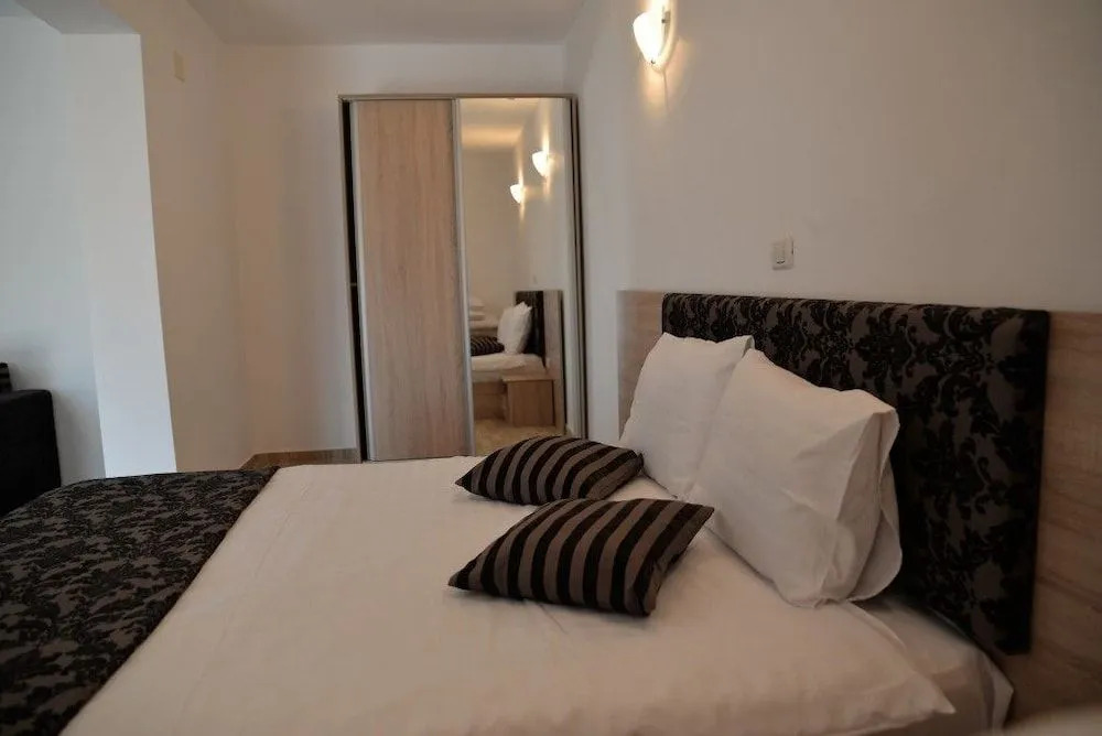 ibis Styles Venus