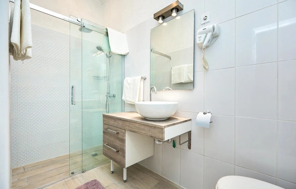 Nice Apartment in Dubrovnik With Outdoor Swimming Pool, Wifi and 5 Bedrooms