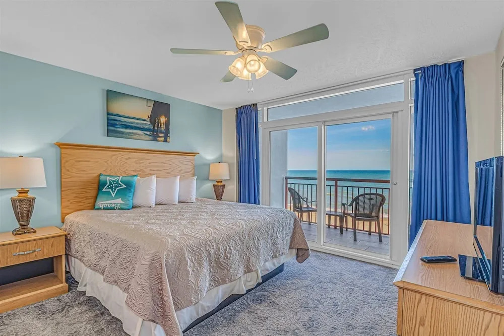 Paradise Resort 410