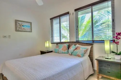 Oceanfront Apartment Turquesa A201