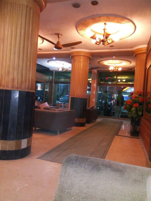 Hotel Kashmir Inn