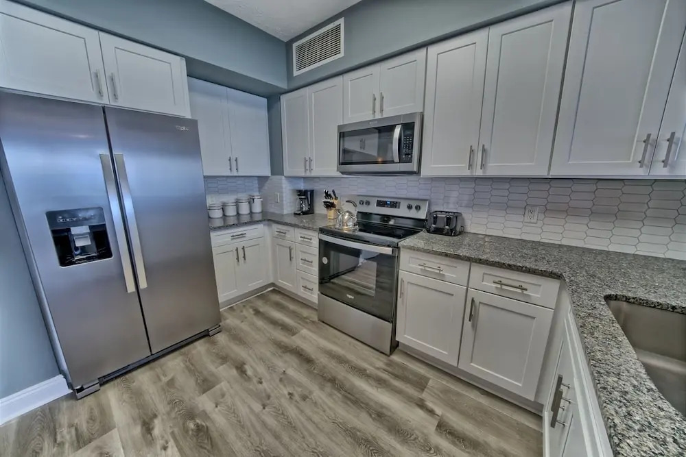 Gorgeous Condo with Breathtaking Ocean View - Unit 0803 by RedAwning