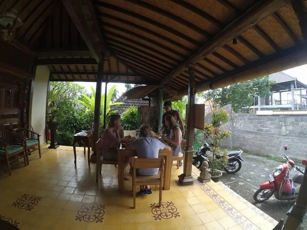 Joglo Taman Sari