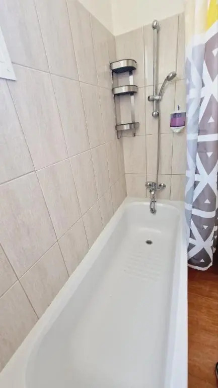 Sea view one bed apartment with pool in Peyia B7