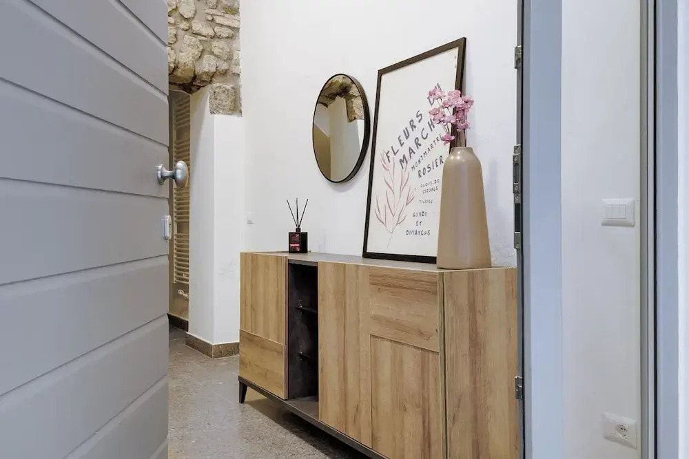 Basco Guest House