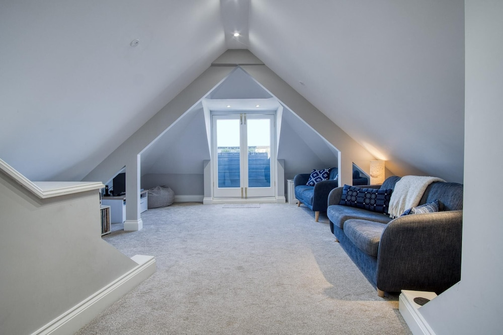 Captains Lookout - 1 Bedroom Apartment - Tenby