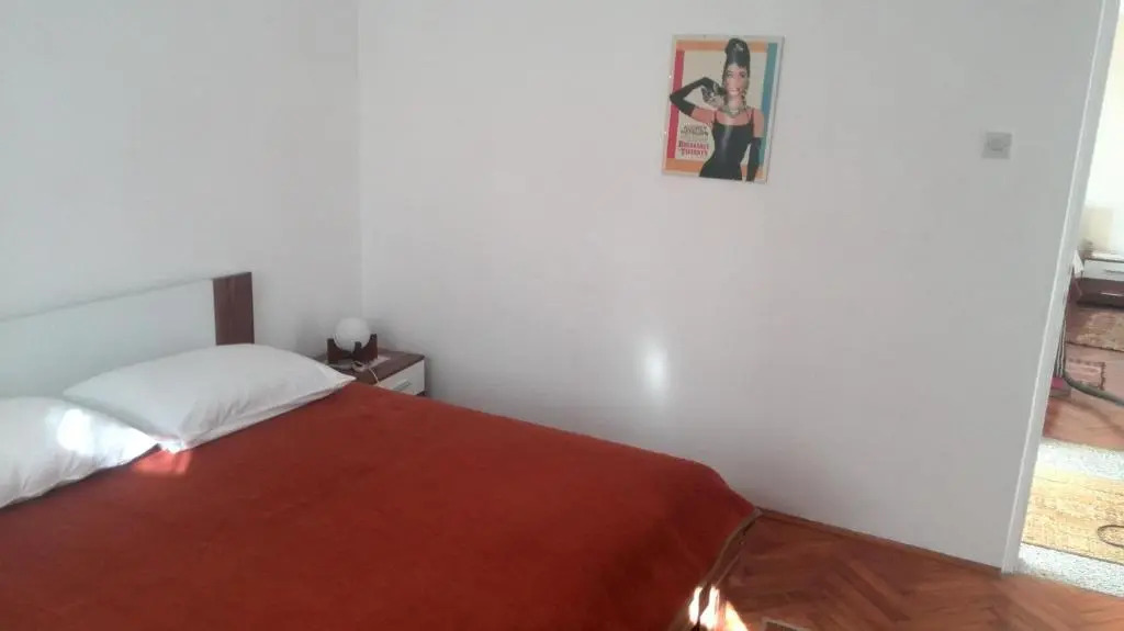 Apartment Tome