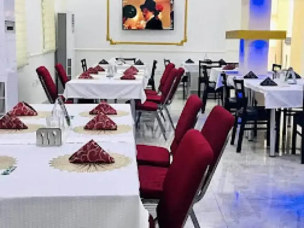 Time Oak Hotel and Suites Royale