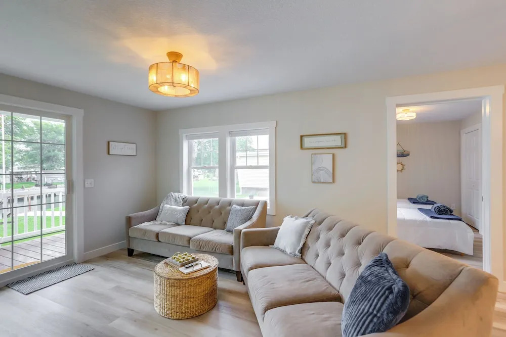 Port Clinton Vacation Rental w/ Boat Dock & Grill!