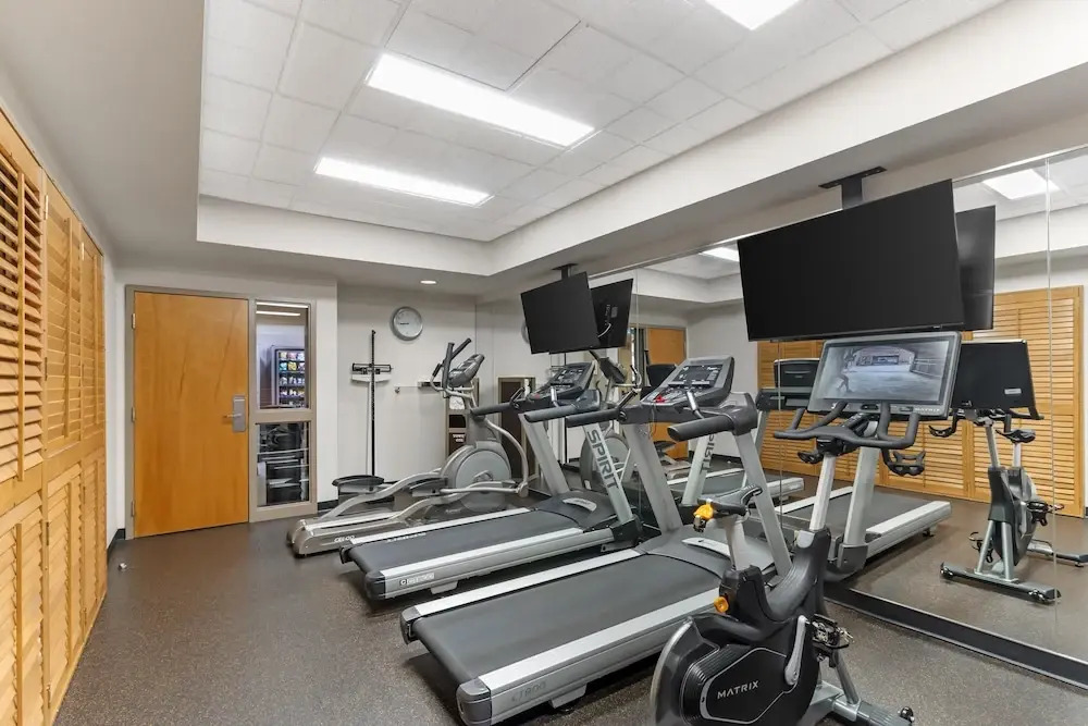 Best Western Plus Pembina Inn & Suites