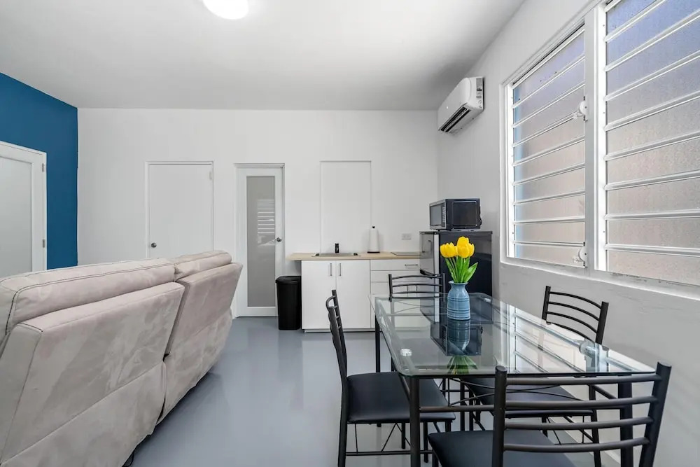 Otium Rentals Gem Spot Near Cafes and Shops