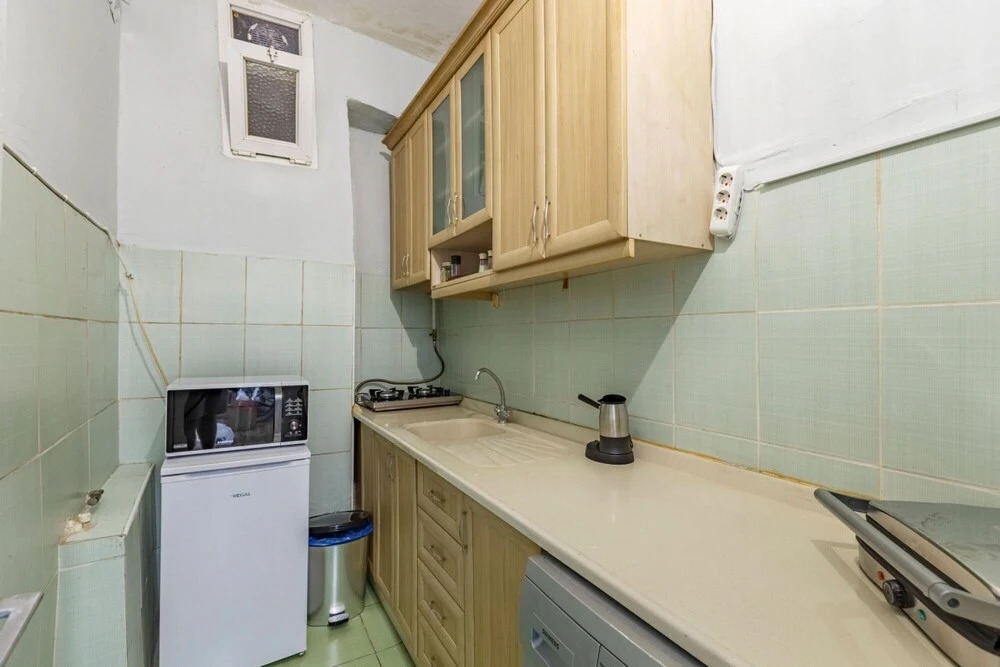 Flat Within Walking Distance to Istiklal Street
