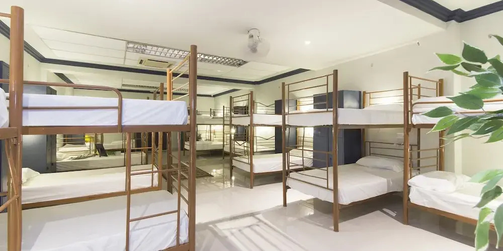 ZEN Hostel The Bed Station