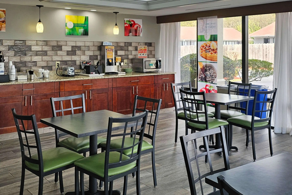 Quality Inn near Six Flags Douglasville