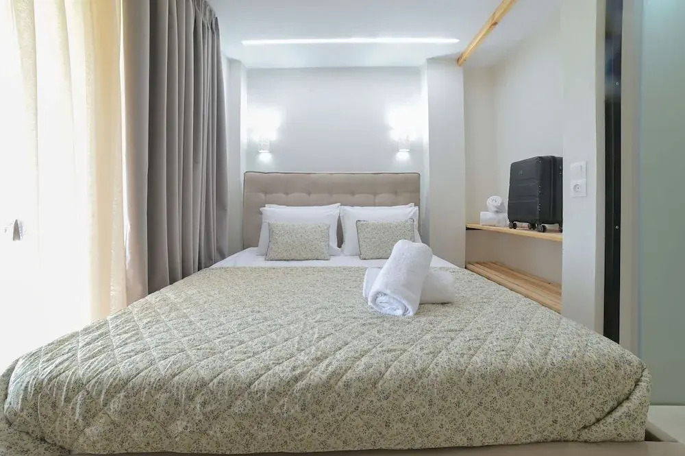 Chalkidiki s Seaview Escape - Cozy Summer Getaway
