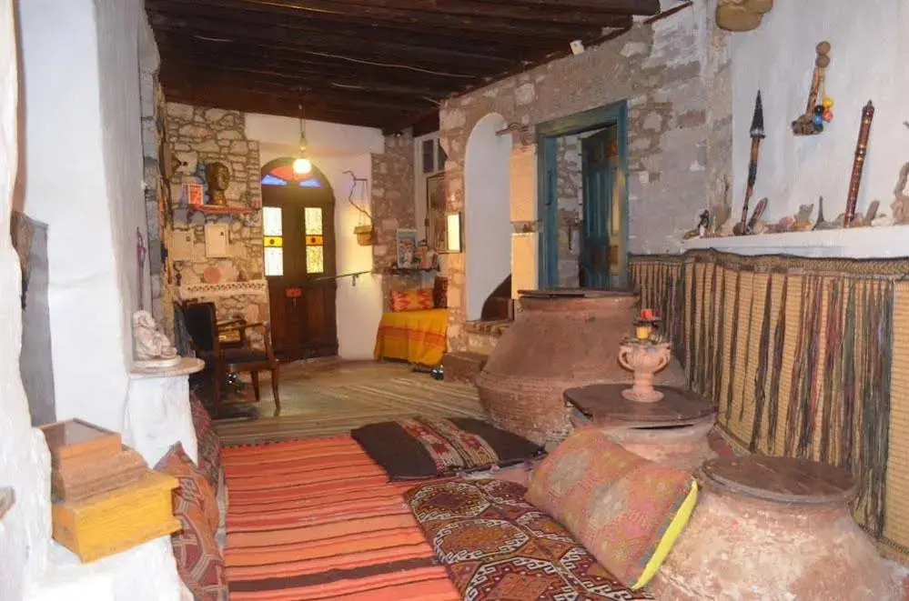Taksiyarhis Pension